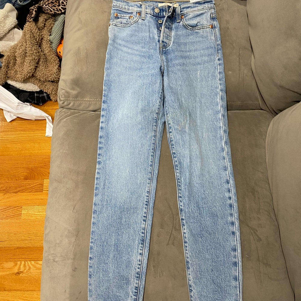 Levi’s wedgie jeans